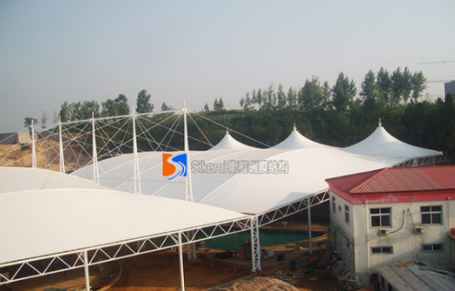 哪些因素影響膜結(jié)構(gòu)公司膜產(chǎn)品的風荷載重能力