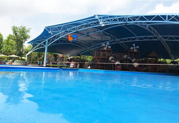 表演中心旅游區(qū)為什么更適宜選用膜結(jié)構(gòu)遮陽(yáng)雨棚